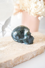 Load image into Gallery viewer, moss agate skull 03
