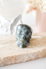 Load image into Gallery viewer, moss agate skull 02
