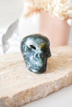 Load image into Gallery viewer, moss agate skull 03
