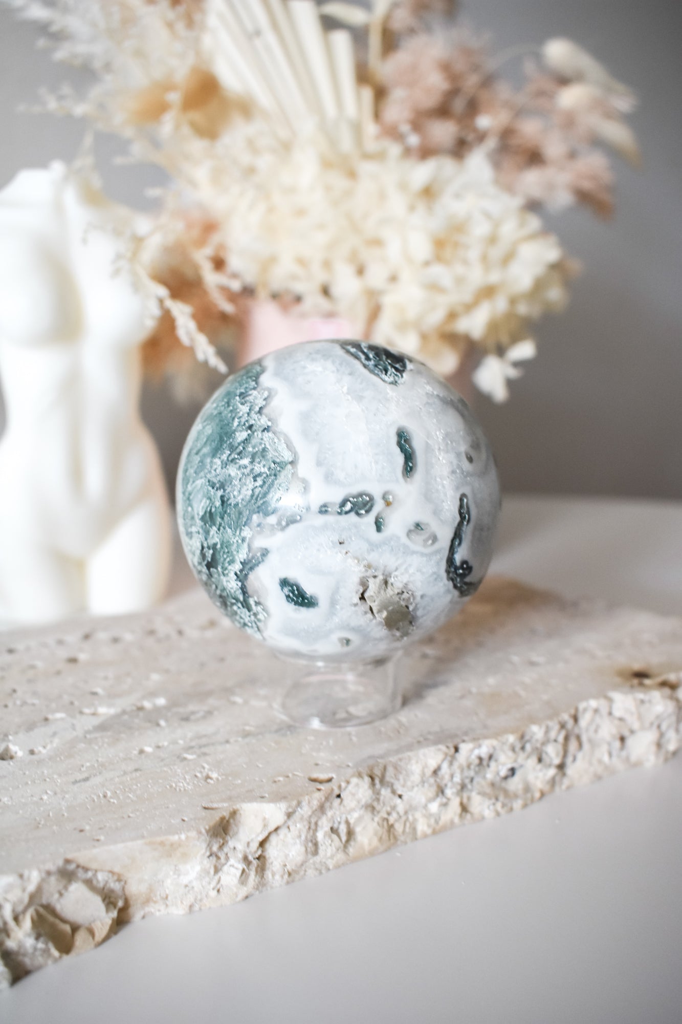 moss agate sphere 01