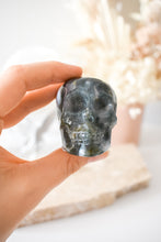 Load image into Gallery viewer, moss agate skull 02
