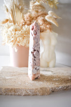 Load image into Gallery viewer, druzy pink agate tower 02
