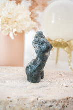 Load image into Gallery viewer, moss agate goddess 02
