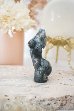 Load image into Gallery viewer, moss agate goddess 02
