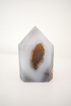 Load image into Gallery viewer, druzy agate tower 04
