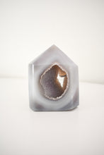 Load image into Gallery viewer, druzy agate tower 05
