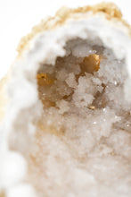 Load image into Gallery viewer, druzy agate geode 05
