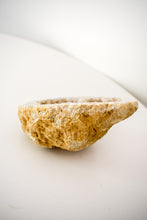 Load image into Gallery viewer, druzy agate geode 06
