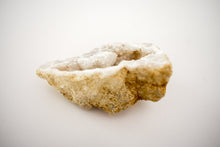 Load image into Gallery viewer, druzy agate geode 07
