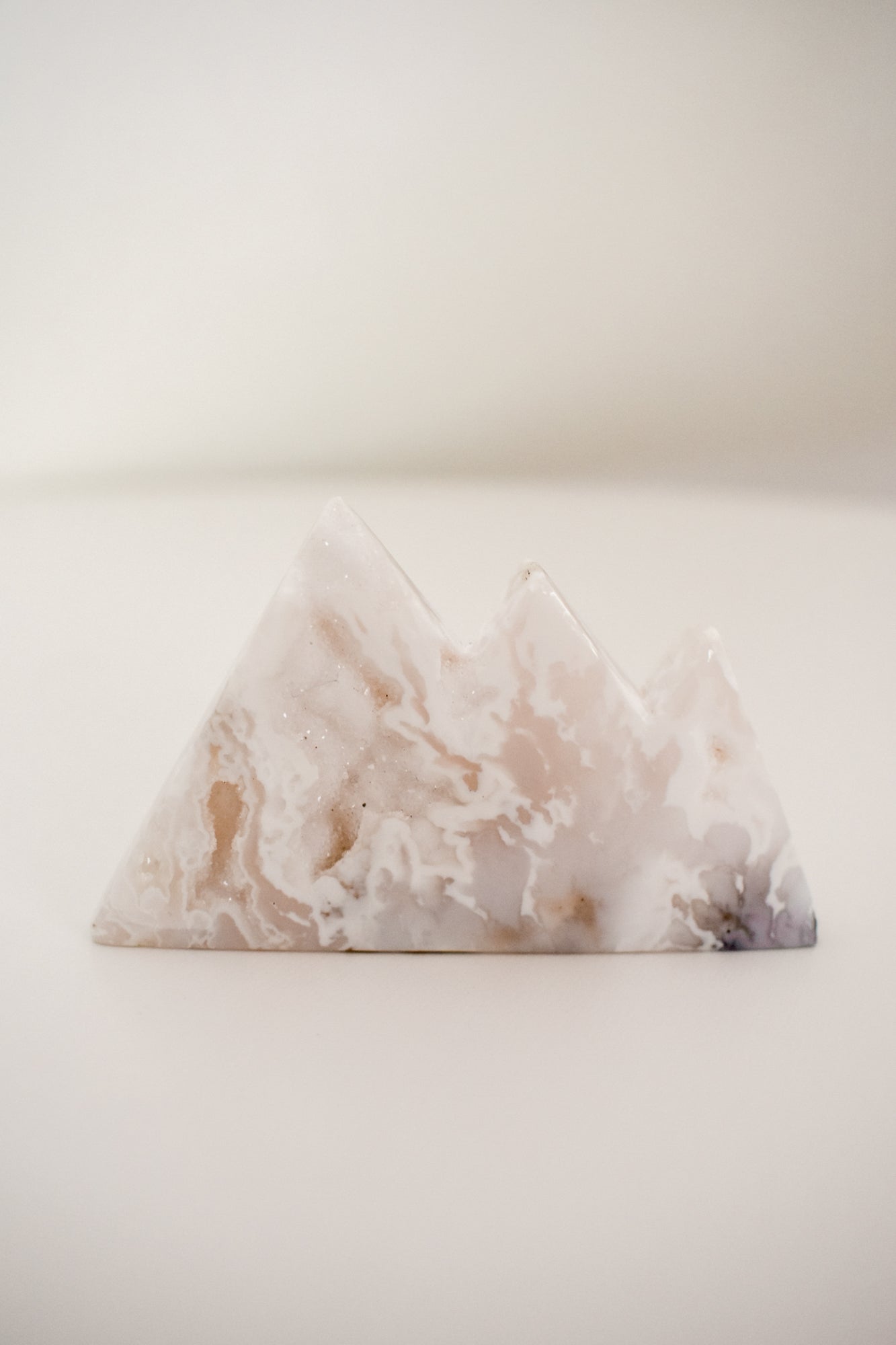 snow agate mountain 01