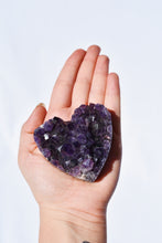 Load image into Gallery viewer, amethyst heart cluster 03
