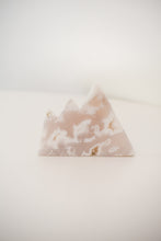 Load image into Gallery viewer, snow agate mountain 03
