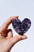 Load image into Gallery viewer, amethyst heart cluster 05
