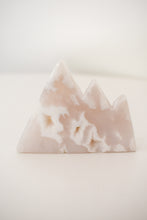 Load image into Gallery viewer, snow agate mountain 03
