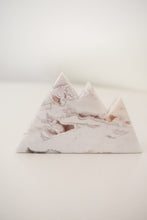 Load image into Gallery viewer, snow agate mountain 04
