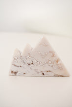 Load image into Gallery viewer, snow agate mountain 05
